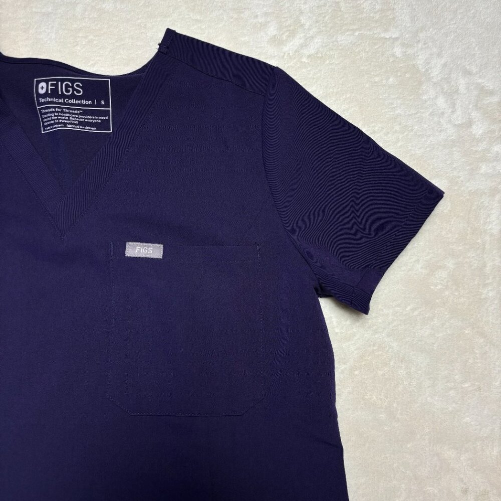Figs Womens Catarina One Pocket Scrub Top Size Small Technical Collection Purple - Picture 4 of 6